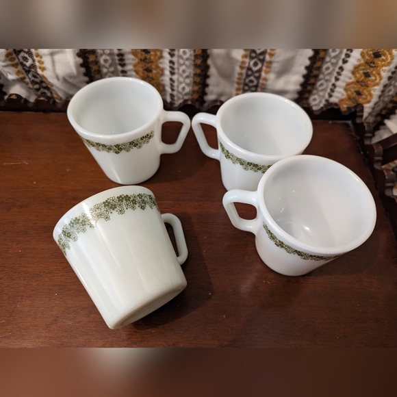 Vtg. Pyrex Coffee Tea Cup Spring Blossom Crazy Daisy Green Flower No 1410 4 pcs - Picture 2 of 5